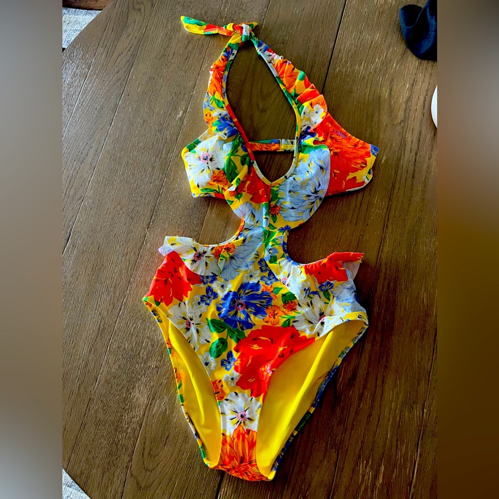 Aerie one piece bathing suit. NWT